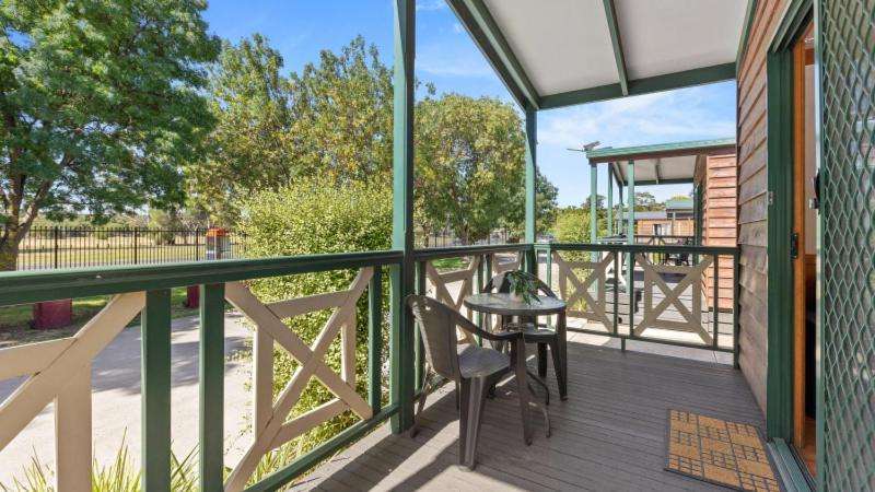 Tasman Holiday Parks - Geelong Room photo